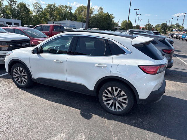 Used 2022 Ford Escape Titanium w/ Class II Trailer Tow Package AWD/4WD image 1
