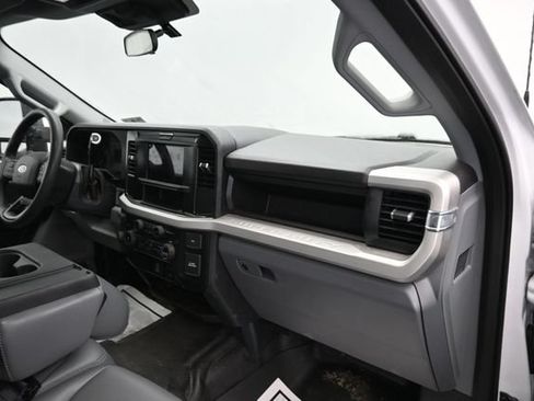 Used 2025 Ford F350 XL AWD/4WD image 8