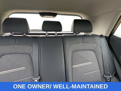 Used 2023 Hyundai Venue Limited FWD image 14