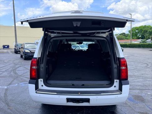 Used 2017 Chevrolet Suburban Premier RWD image 22
