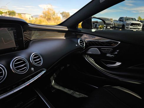 Used 2020 Mercedes-Benz S 560 4MATIC Coupe image 41