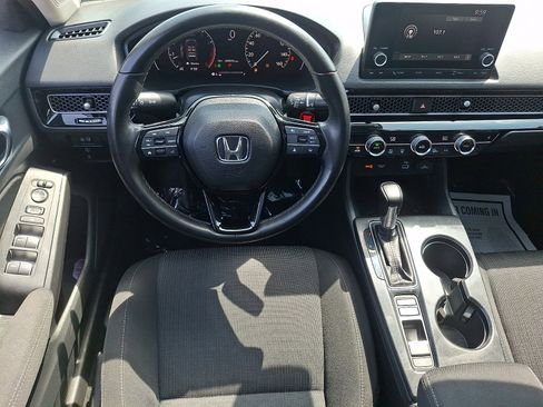 Used 2022 Honda Civic EX image 11