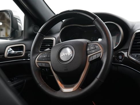 Used 2016 Jeep Grand Cherokee Overland AWD/4WD image 15