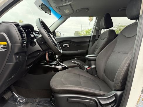 Used 2016 Kia Soul image 15