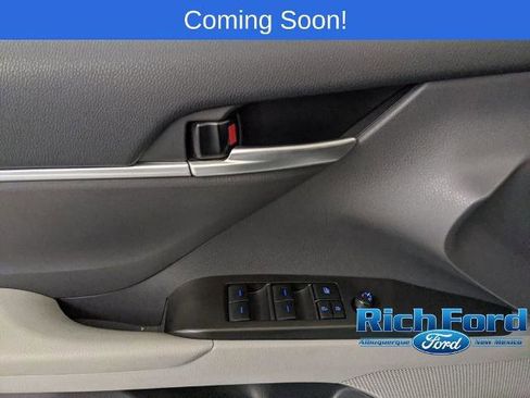 Used 2024 Toyota Camry SE image 15