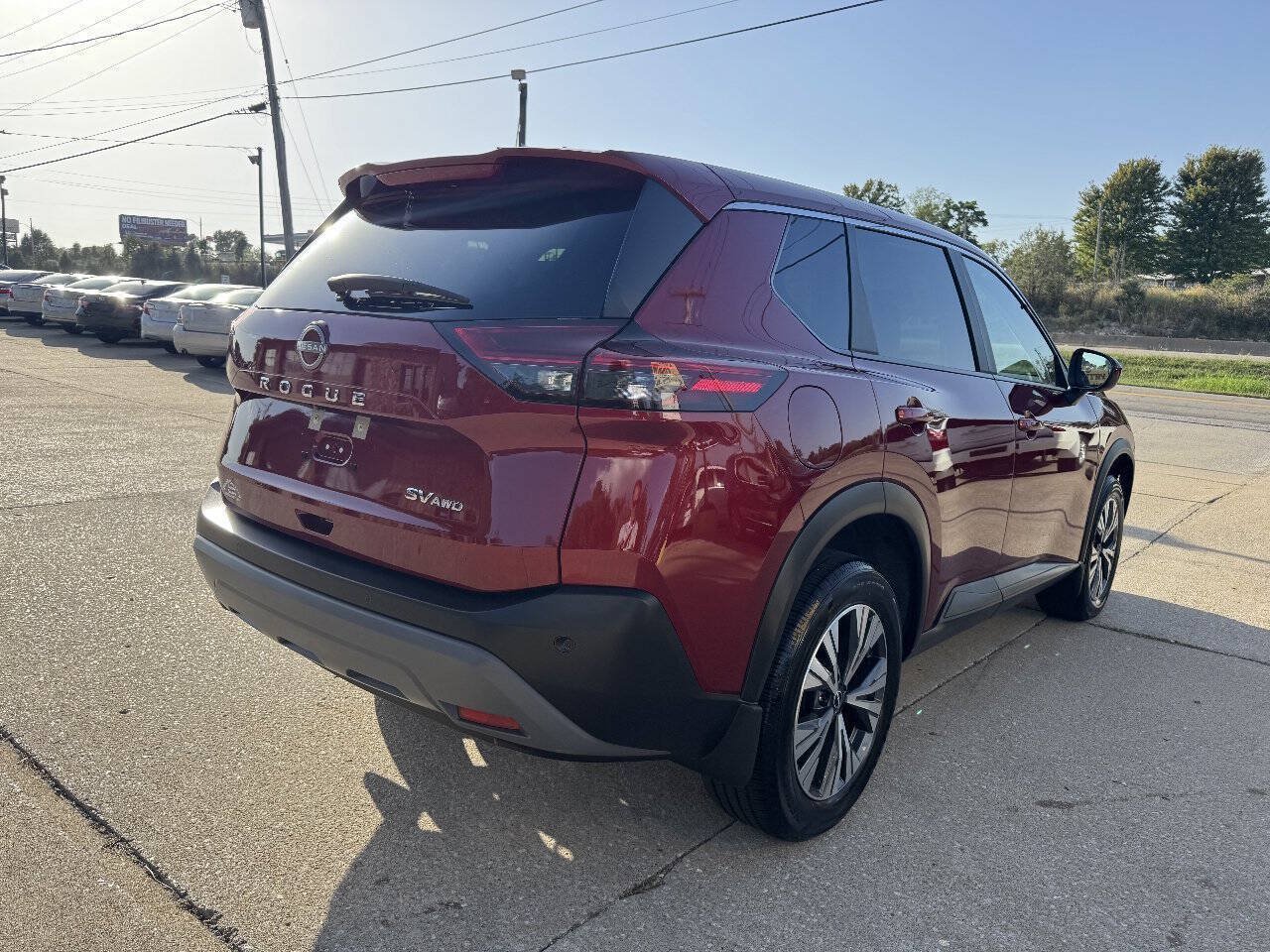 Used 2023 Nissan Rogue SV AWD/4WD image 8