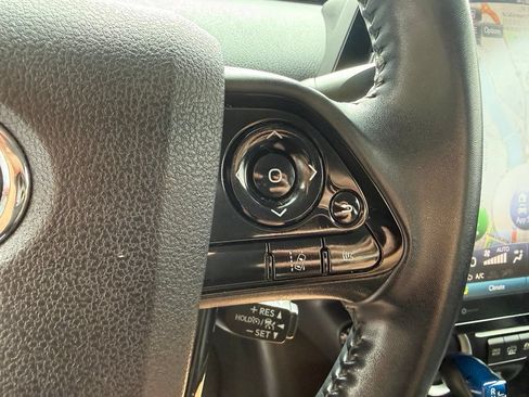 Used 2020 Toyota Prius Prime XLE FWD image 28
