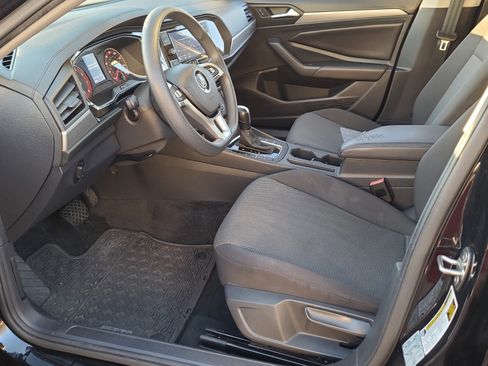 Used 2019 Volkswagen Jetta S image 24