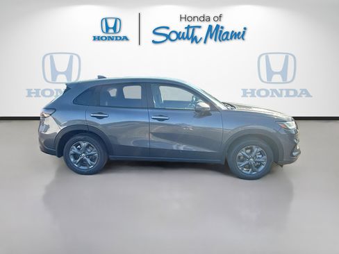 New 2026 Honda HR-V LX image 8