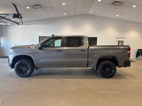 Used 2021 Chevrolet Silverado 1500 Custom Trail Boss w/ Safety Confidence Package AWD/4WD image 4
