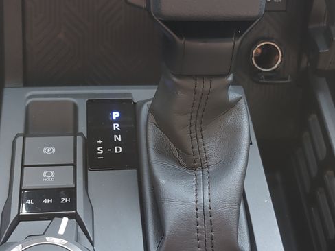 Certified 2025 Toyota Tacoma SR5 image 26