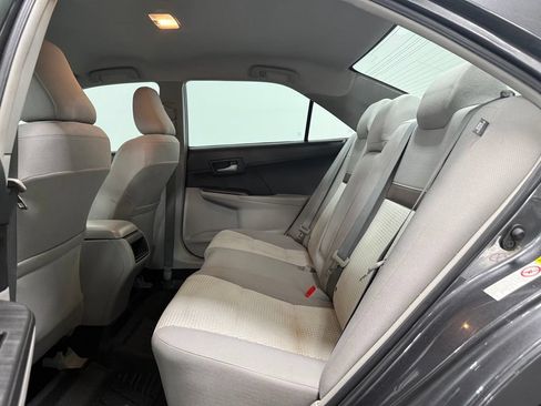 Used 2013 Toyota Camry LE FWD image 10