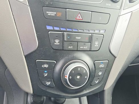 Used 2015 Hyundai Santa Fe Sport FWD image 16