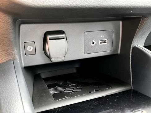 New 2025 Nissan Versa SV w/ Trunk Package image 18