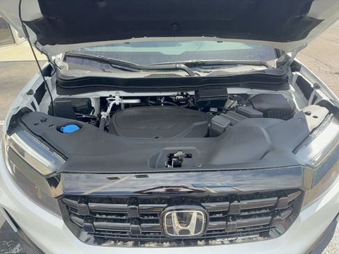 New 2026 Honda Ridgeline Black Edition image 16