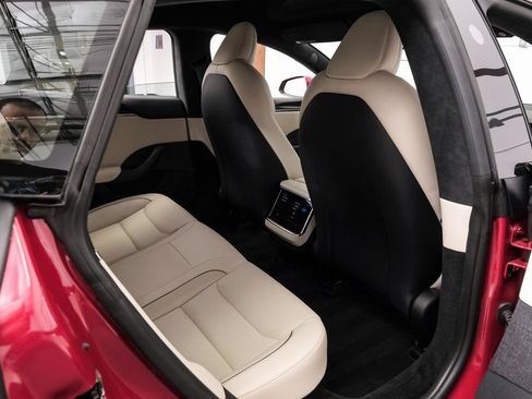 Used 2021 Tesla Model S Plaid image 46