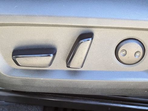 Used 2023 Nissan Rogue SV image 22