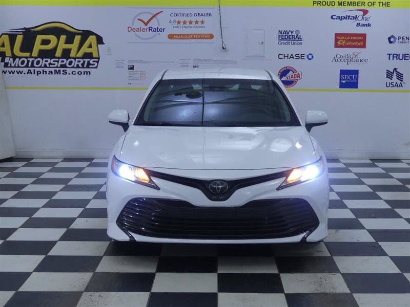 Used 2019 Toyota Camry LE FWD image 2