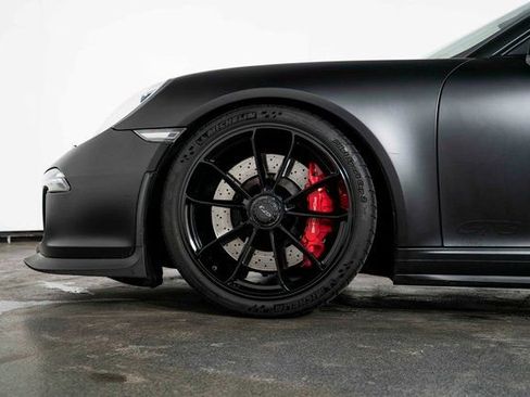 Used 2015 Porsche 911 GT3 image 12