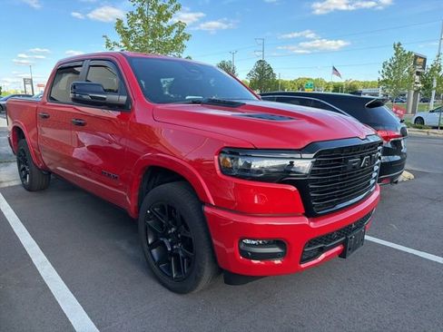 Used 2025 RAM 1500 Laramie w/ Night Edition AWD/4WD image 3
