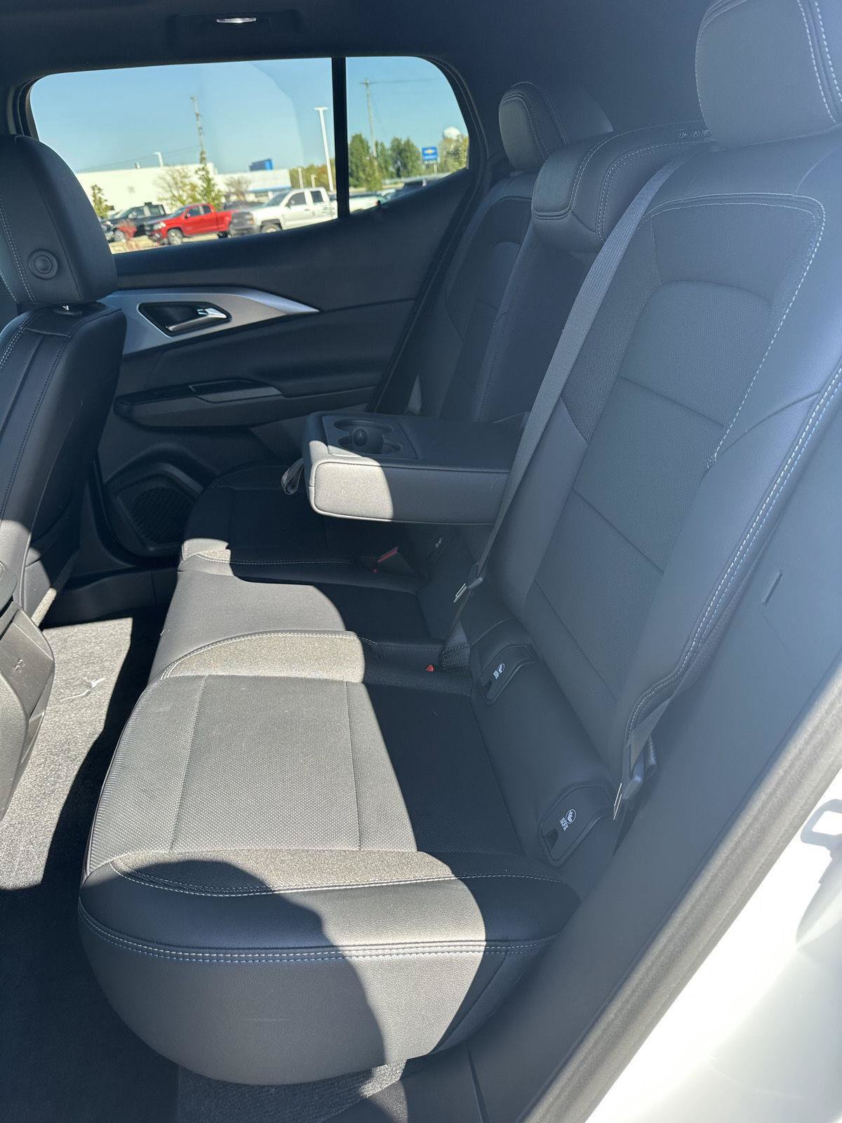 Certified 2025 Chevrolet Equinox EV LT w/ Convenience Package FWD image 16