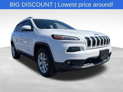 Used 2017 Jeep Cherokee Latitude w/ True North Edition AWD/4WD image 1