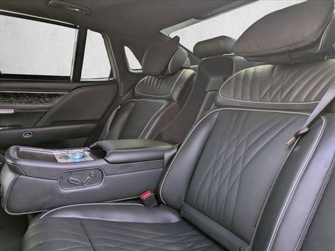 Used 2024 Genesis G90 3.5T image 17