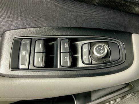 Used 2023 Subaru Outback Premium AWD/4WD image 21