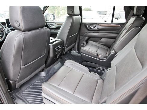 Used 2023 Chevrolet Tahoe High Country RWD image 12