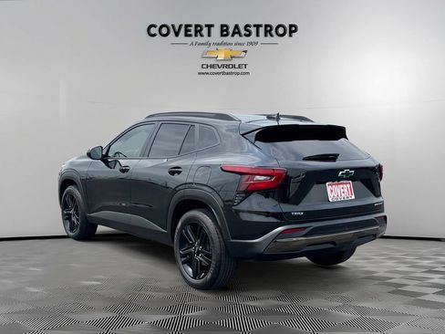 Used 2025 Chevrolet Trax ACTIV w/ Driver Confidence Package FWD image 4