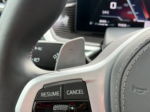 Used 2025 BMW X7 M60i image 35