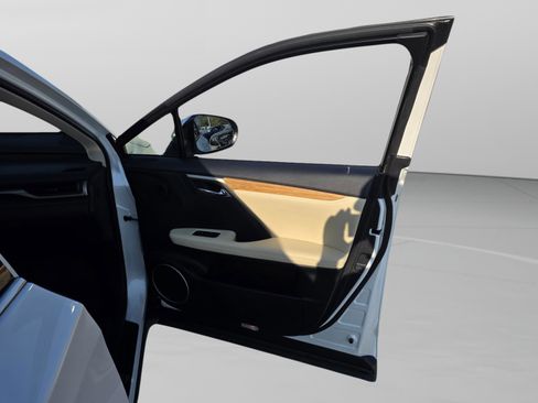 Used 2021 Lexus RX 450hL AWD w/ Premium Package image 27