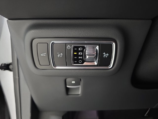 New 2026 Lincoln Nautilus Premier w/ Equipment Group 102A AWD/4WD image 22