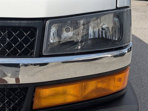 Certified 2024 Chevrolet Express 2500 w/ Driver Convenience Package image 11