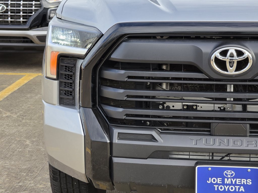Used 2025 Toyota Tundra SR AWD/4WD image 5