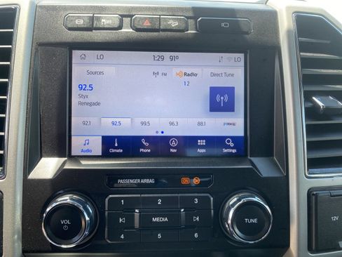 Used 2021 Ford F450 Lariat w/ Lariat Ultimate Package AWD/4WD image 17