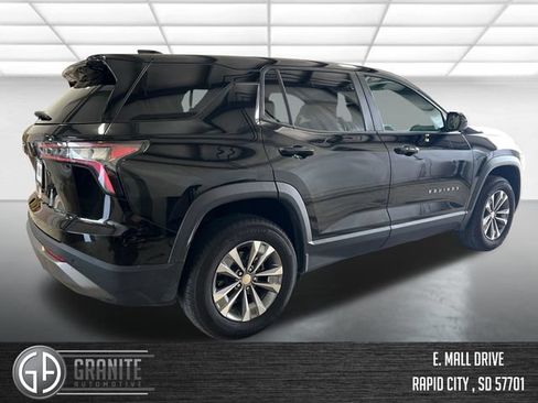 Used 2026 Chevrolet Equinox LT w/ Convenience Package II AWD/4WD image 5