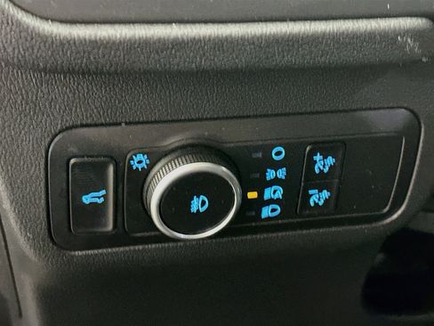Used 2025 Ford Escape Platinum AWD/4WD image 17