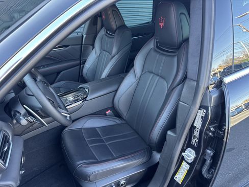 Used 2024 Maserati Levante GT Ultima image 10