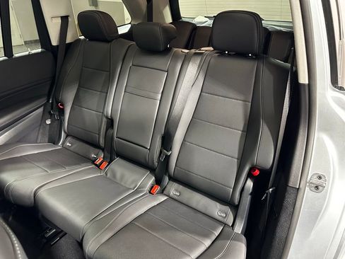 New 2026 Mercedes-Benz GLS 450 4MATIC image 12