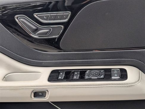 New 2026 Lincoln Aviator AWD image 23