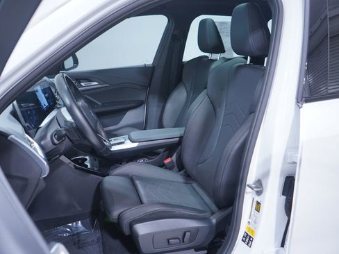 Used 2023 BMW X1 xDrive28i w/ Premium Package image 7