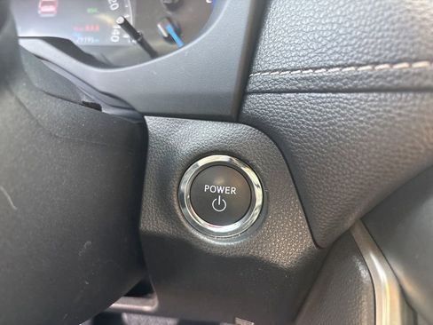 Used 2025 Toyota RAV4 XLE AWD/4WD image 20