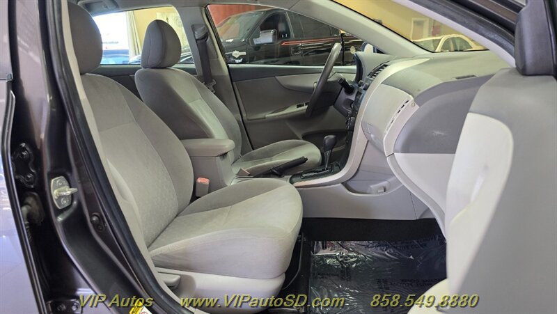 Used 2009 Toyota Corolla LE FWD image 16