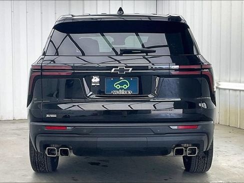 Certified 2024 Chevrolet Traverse LS w/ Midnight/Sport Edition FWD image 4