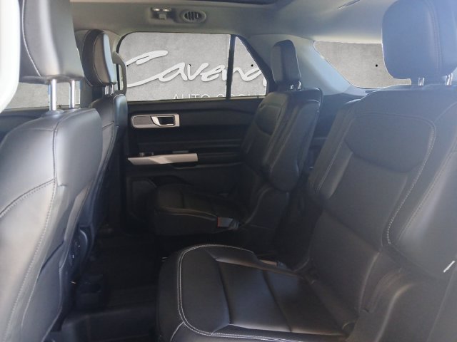 Used 2024 Ford Explorer XLT w/ Equipment Group 202A RWD image 23