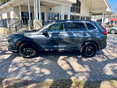 Used 2025 Honda CR-V Sport image 2