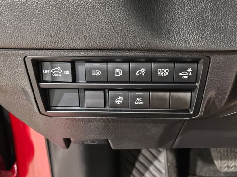 Used 2024 Toyota Tundra Limited AWD/4WD image 26