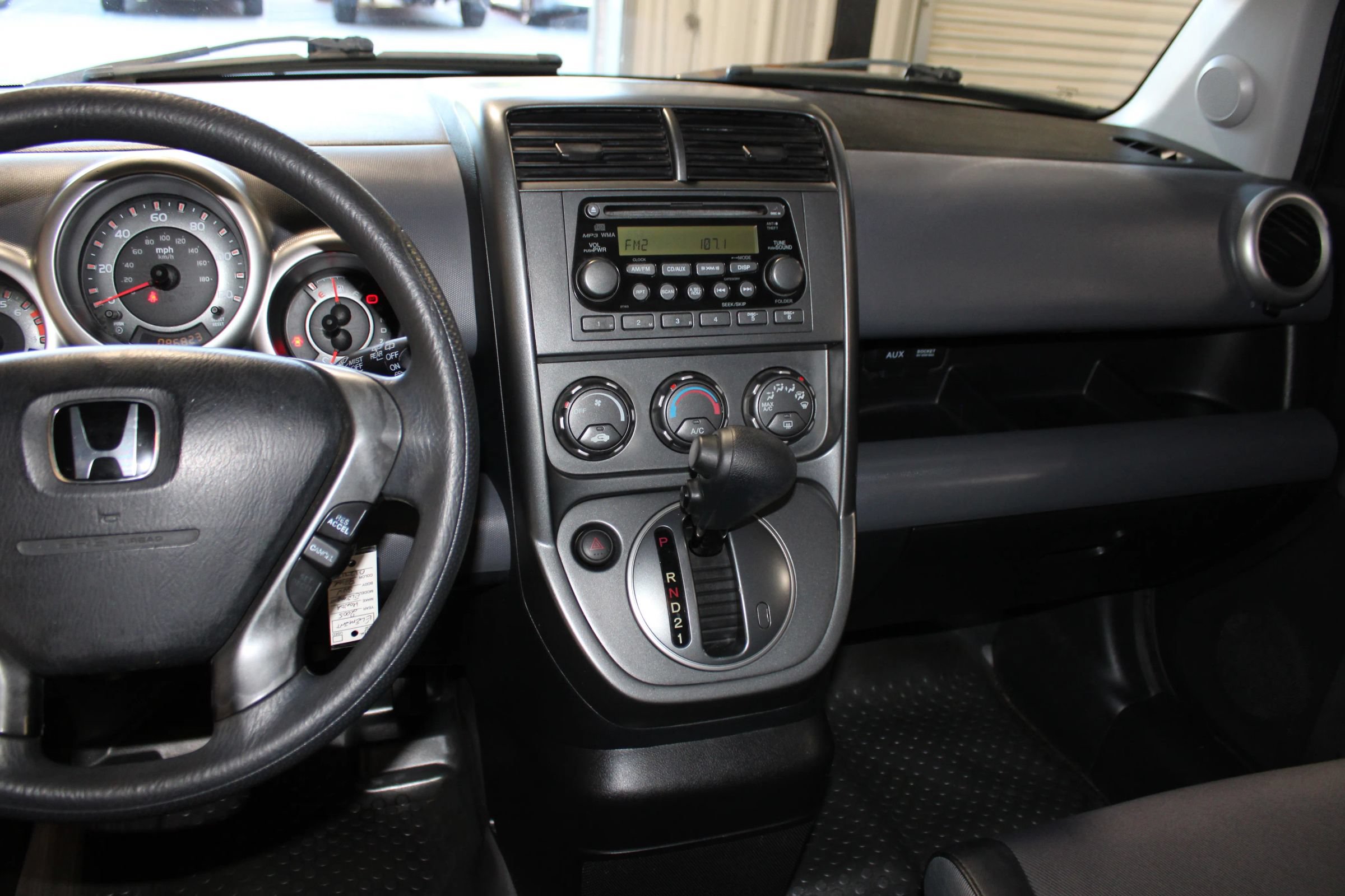 Used 2005 Honda Element EX image 14