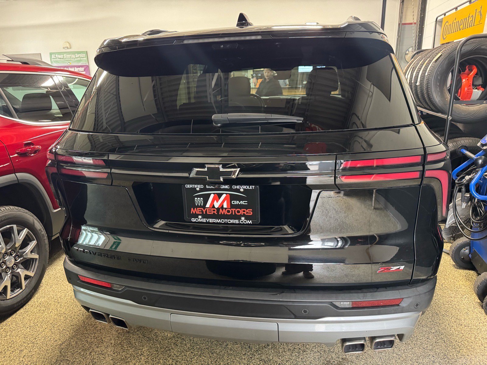 Used 2024 Chevrolet Traverse Z71 w/ Enhanced Driving Package AWD/4WD image 6